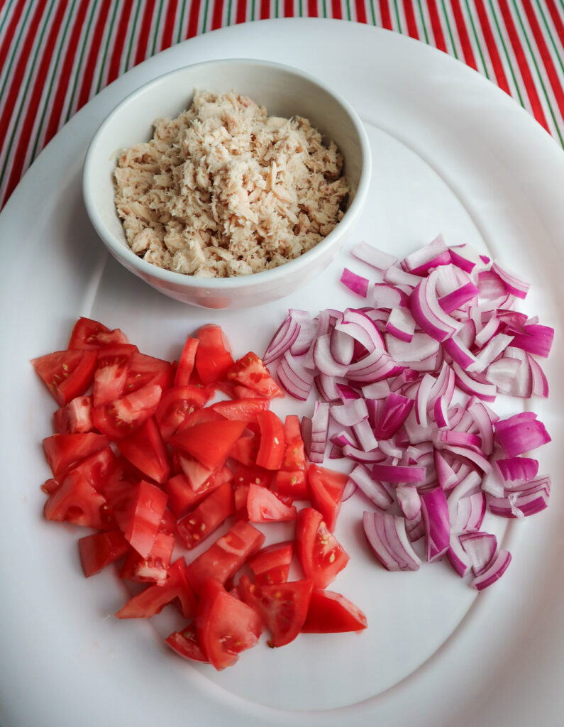 tuna chopped tomato and chopped red onion